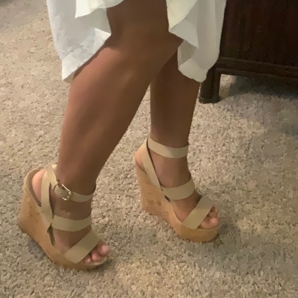 Aldo high heel wedges - Picture 3 of 4